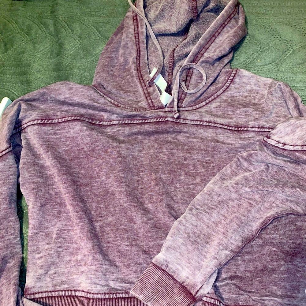 Cropped hoodie